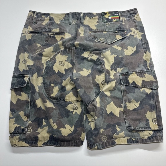 LRG Camouflage Jean Cargo Men Shorts Size 36 - Picture 1 of 7